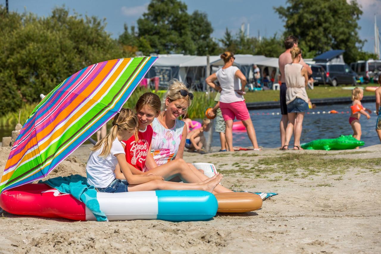 Vakantiepark De Kuilart Koudum Eksteriør billede